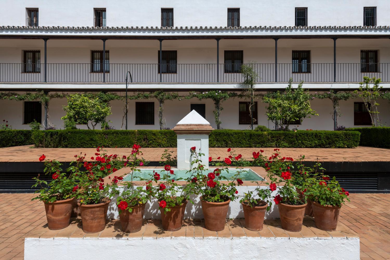 Magno Apartments San Laureano - Private Parking Included Sevilha Exterior foto